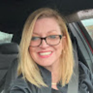 Meet your Posher, Paula